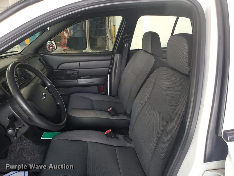 image for item AV9285 2010 Ford Crown Victoria Police Interceptor