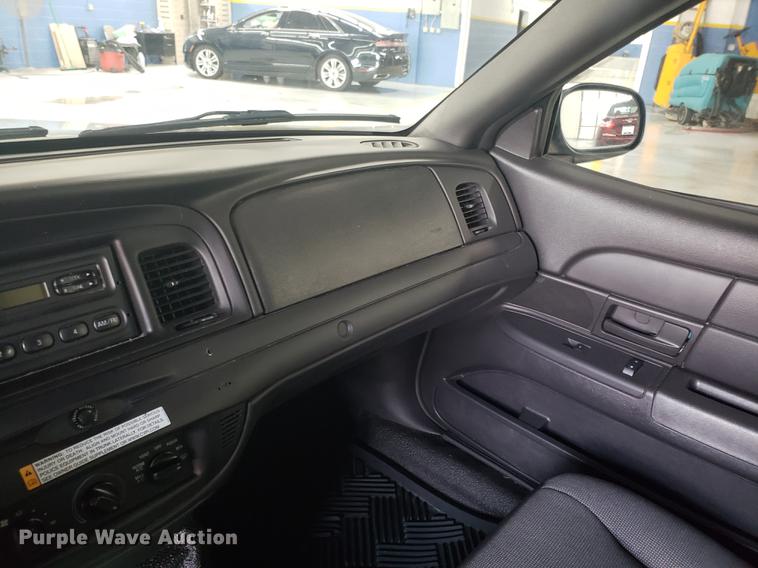 image for item AV9285 2010 Ford Crown Victoria Police Interceptor