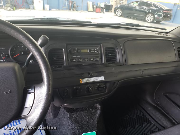 image for item AV9285 2010 Ford Crown Victoria Police Interceptor