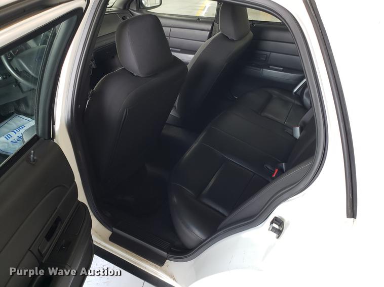 image for item AV9285 2010 Ford Crown Victoria Police Interceptor
