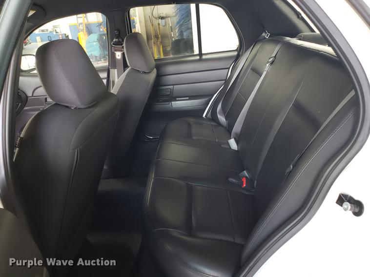 image for item AV9285 2010 Ford Crown Victoria Police Interceptor
