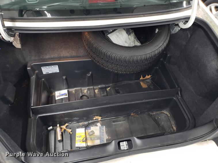 image for item AV9285 2010 Ford Crown Victoria Police Interceptor