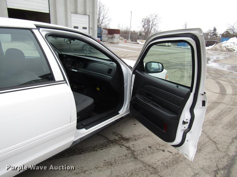 image for item DB6799 2006 Ford Crown Victoria Police Interceptor