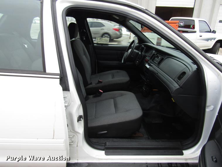 image for item DB6799 2006 Ford Crown Victoria Police Interceptor