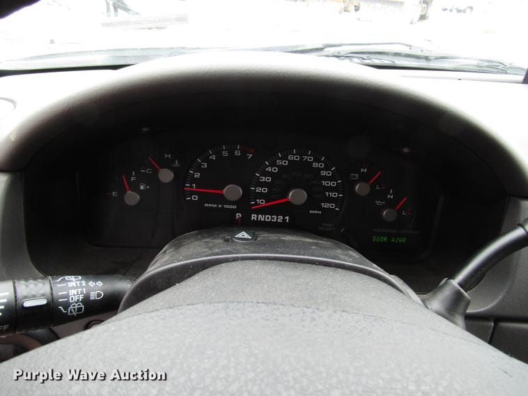 image for item DB6804 2005 Ford Explorer SUV