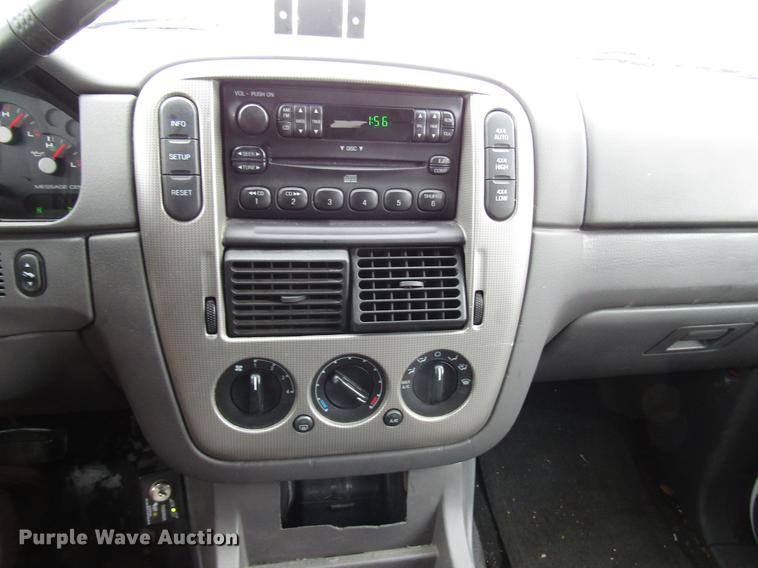 image for item DB6804 2005 Ford Explorer SUV