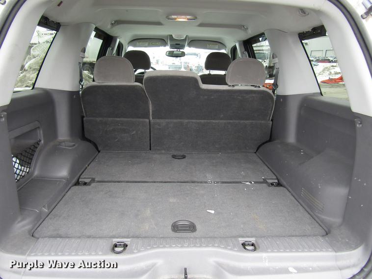 image for item DB6804 2005 Ford Explorer SUV