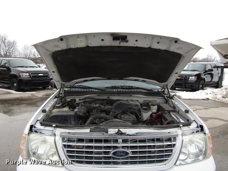 image for item DB6804 2005 Ford Explorer SUV