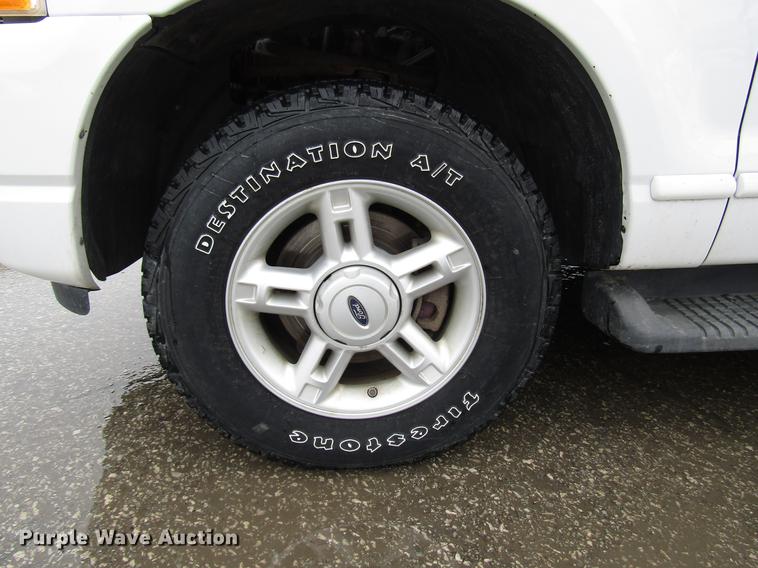 image for item DB6804 2005 Ford Explorer SUV