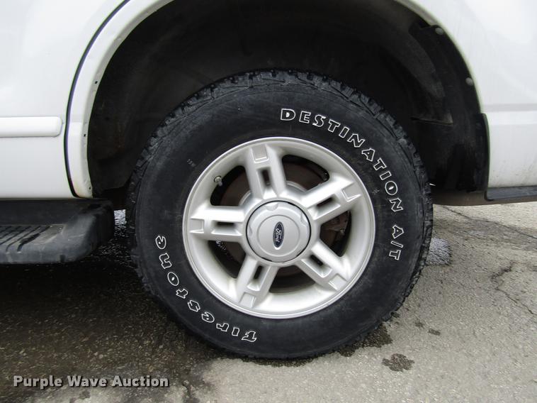 image for item DB6804 2005 Ford Explorer SUV