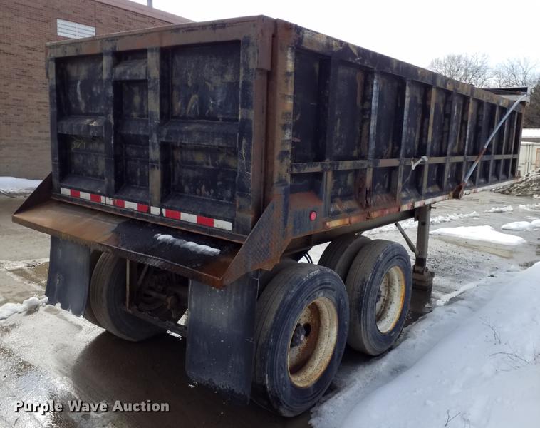 image for item DB6826 1992 Schien 246D end dump trailer