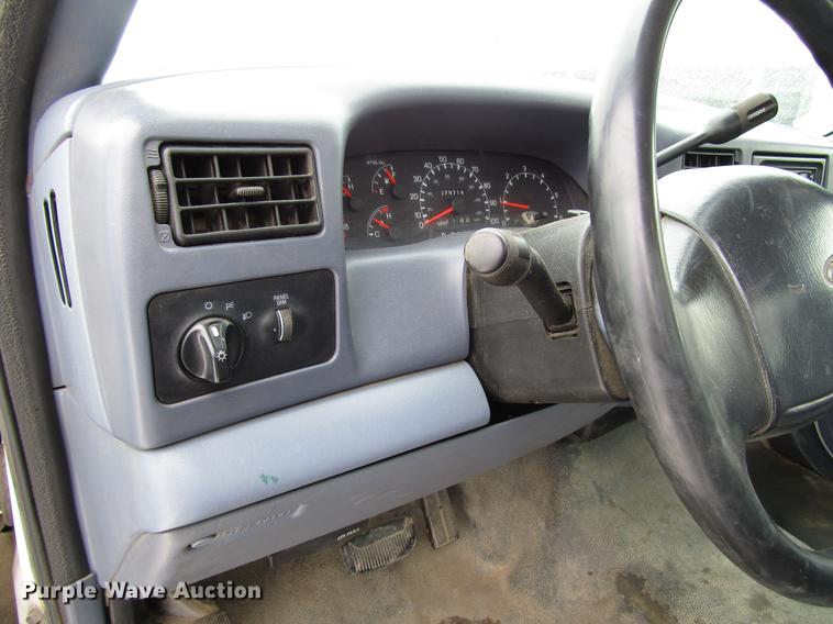 image for item DB6830 1999 Ford F350 Super Duty flatbed pickup truck