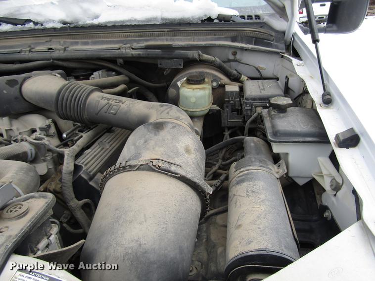 image for item DB6830 1999 Ford F350 Super Duty flatbed pickup truck