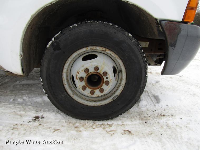 image for item DB6830 1999 Ford F350 Super Duty flatbed pickup truck