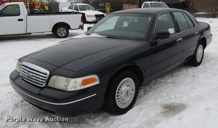 image for item DB6831 2002 Ford Crown Victoria Police Interceptor
