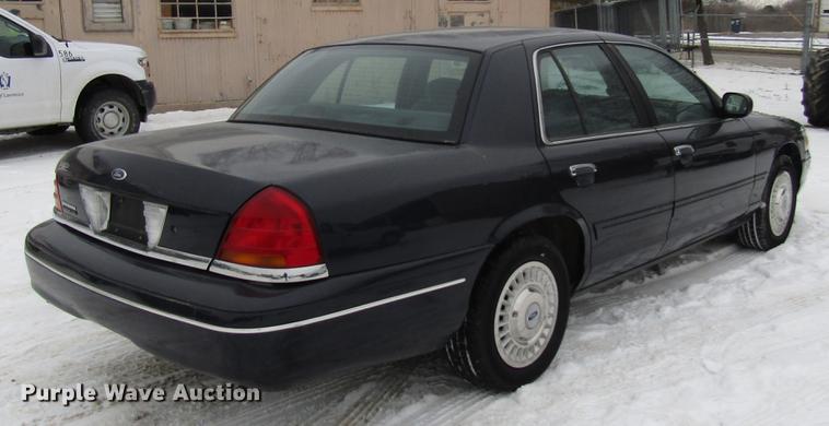 image for item DB6831 2002 Ford Crown Victoria Police Interceptor