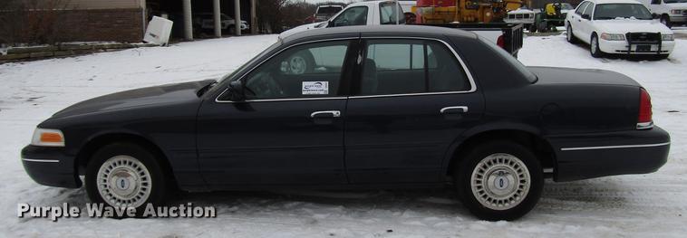 image for item DB6831 2002 Ford Crown Victoria Police Interceptor