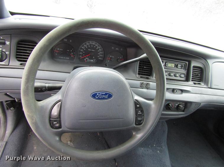 image for item DB6831 2002 Ford Crown Victoria Police Interceptor