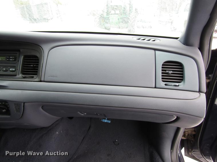 image for item DB6831 2002 Ford Crown Victoria Police Interceptor