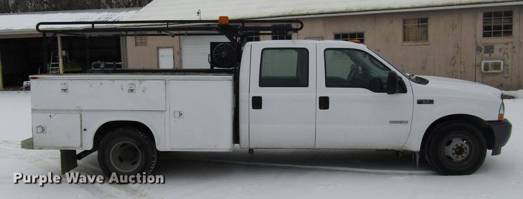 image for item DB6835 2004 Ford F350 Super Duty Crew Cab utility bed pickup truck