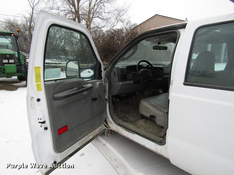 image for item DB6835 2004 Ford F350 Super Duty Crew Cab utility bed pickup truck