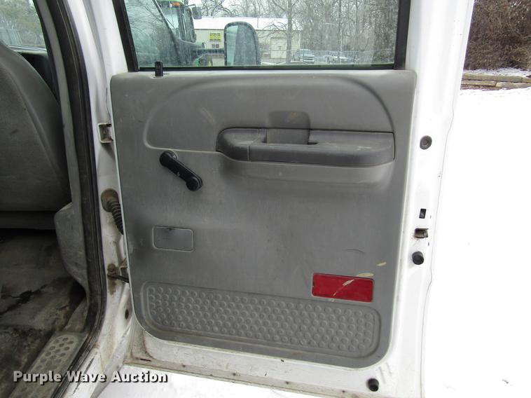 image for item DB6835 2004 Ford F350 Super Duty Crew Cab utility bed pickup truck