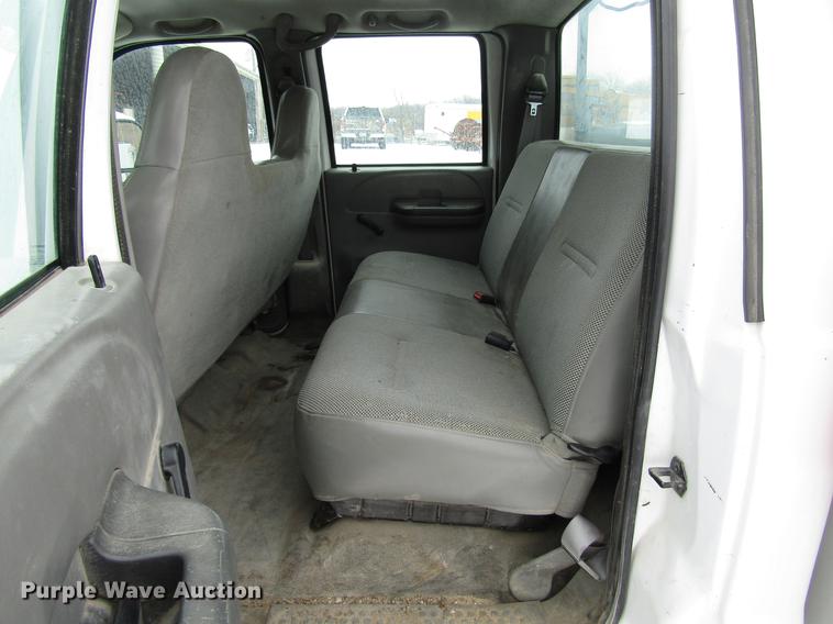 image for item DB6835 2004 Ford F350 Super Duty Crew Cab utility bed pickup truck