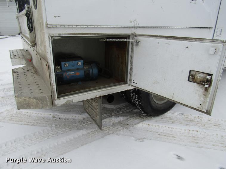 image for item DB6835 2004 Ford F350 Super Duty Crew Cab utility bed pickup truck