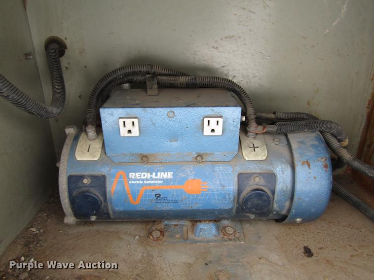 image for item DB6835 2004 Ford F350 Super Duty Crew Cab utility bed pickup truck