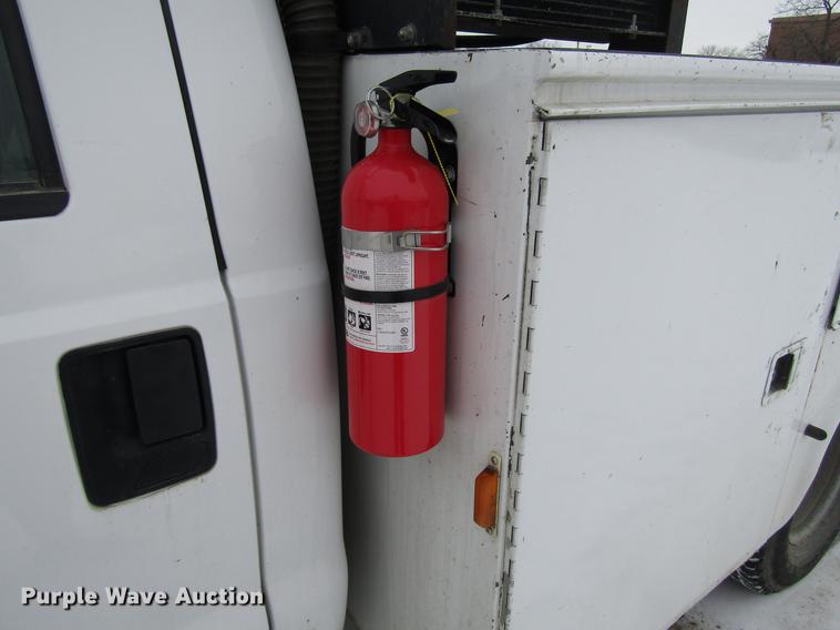 image for item DB6835 2004 Ford F350 Super Duty Crew Cab utility bed pickup truck