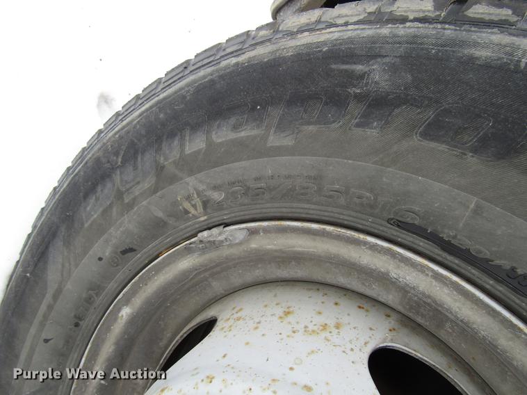 image for item DB6835 2004 Ford F350 Super Duty Crew Cab utility bed pickup truck