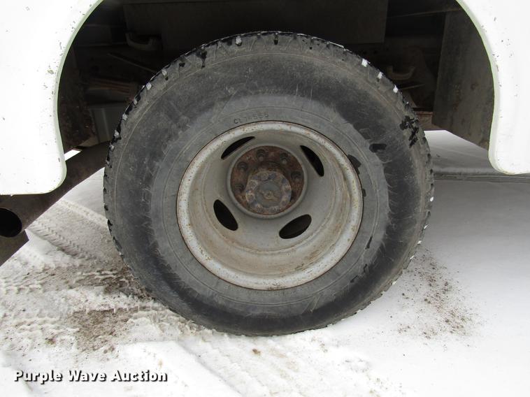 image for item DB6835 2004 Ford F350 Super Duty Crew Cab utility bed pickup truck