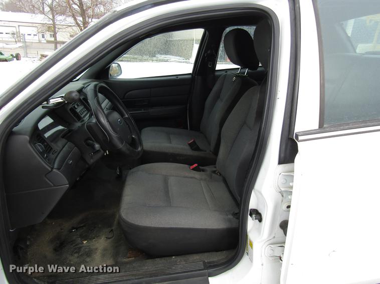 image for item DB6836 2011 Ford Crown Victoria Police Interceptor