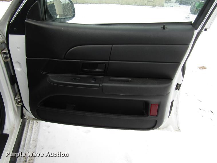image for item DB6836 2011 Ford Crown Victoria Police Interceptor