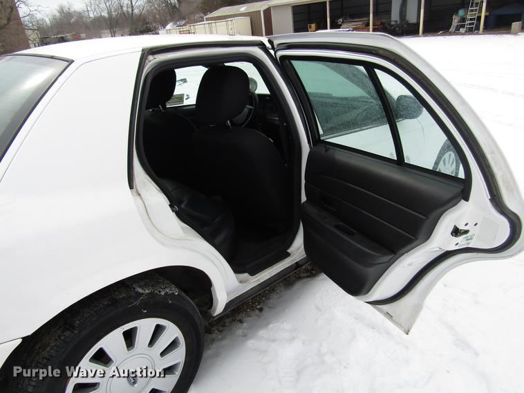 image for item DB6836 2011 Ford Crown Victoria Police Interceptor