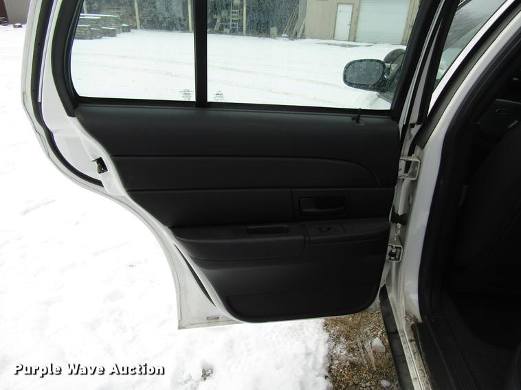 image for item DB6836 2011 Ford Crown Victoria Police Interceptor