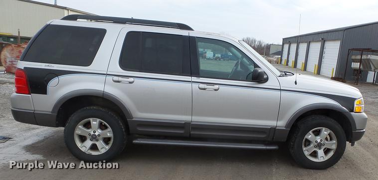 image for item DD2341 2005 Ford Explorer SUV