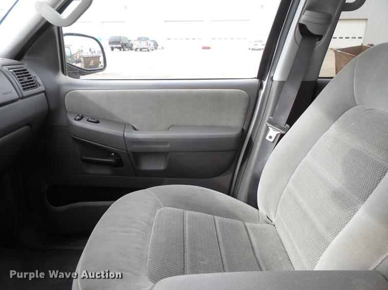 image for item DD2341 2005 Ford Explorer SUV