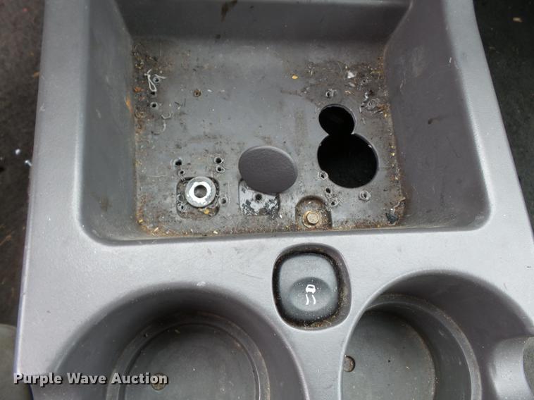 image for item DD2341 2005 Ford Explorer SUV