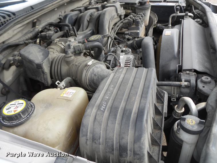 image for item DD2341 2005 Ford Explorer SUV