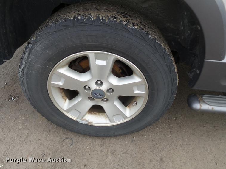 image for item DD2341 2005 Ford Explorer SUV