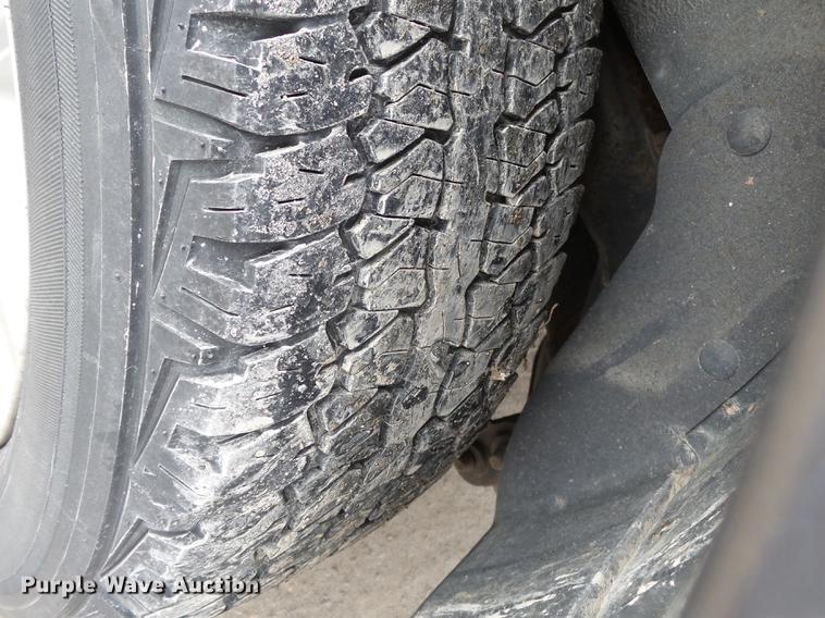 image for item DD2341 2005 Ford Explorer SUV