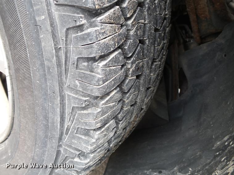 image for item DD2341 2005 Ford Explorer SUV