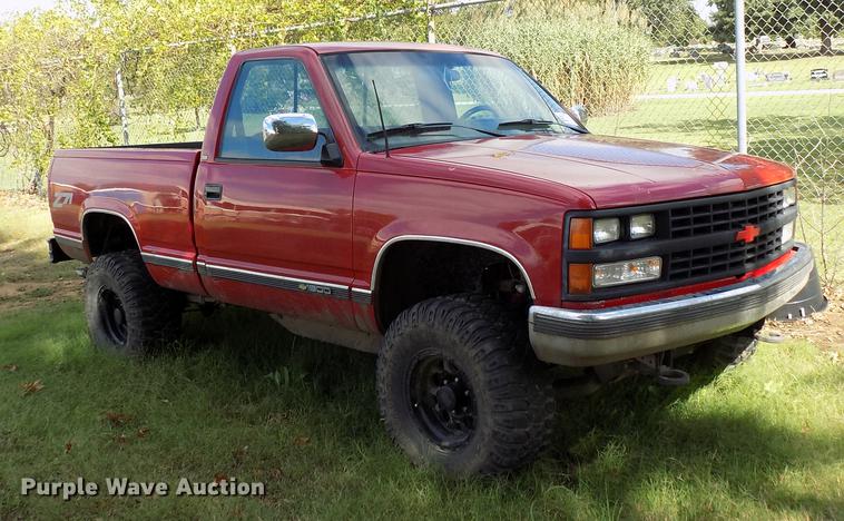 image for item DD3481 1988 Chevrolet K1500 pickup truck
