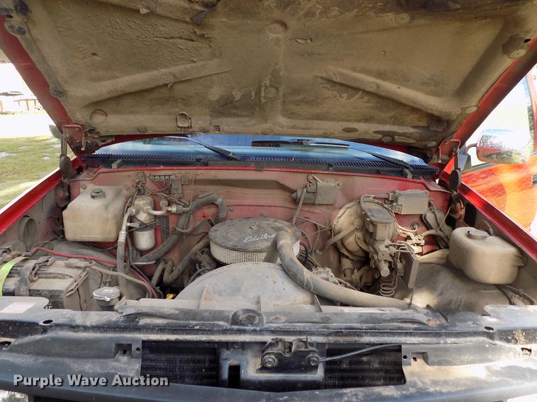 image for item DD3481 1988 Chevrolet K1500 pickup truck