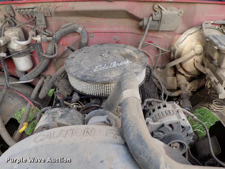 image for item DD3481 1988 Chevrolet K1500 pickup truck