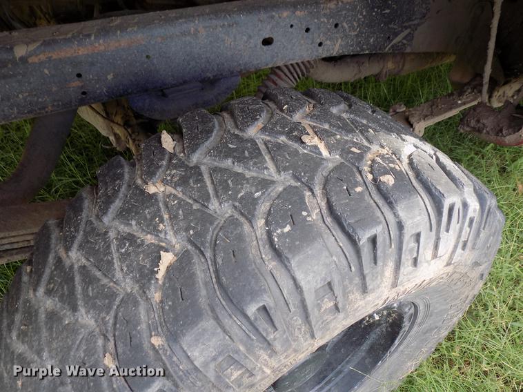 image for item DD3481 1988 Chevrolet K1500 pickup truck