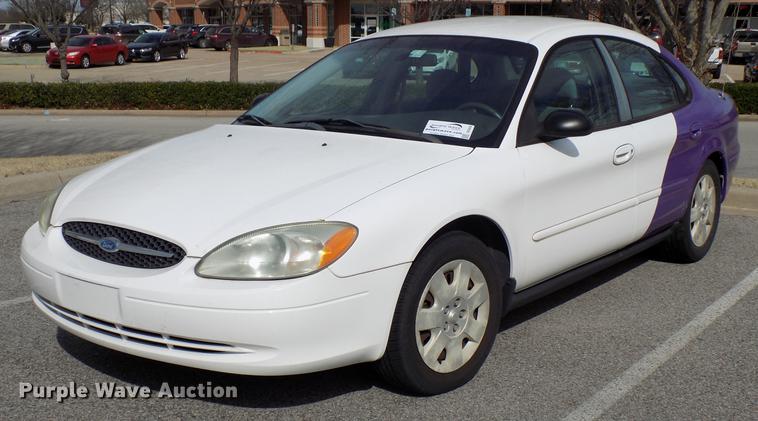 image for item DD3630 2002 Ford Taurus