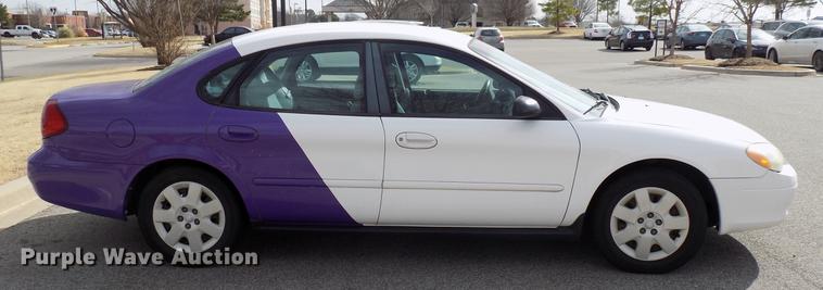 image for item DD3630 2002 Ford Taurus