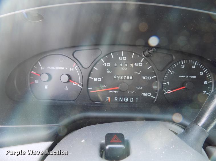 image for item DD3630 2002 Ford Taurus